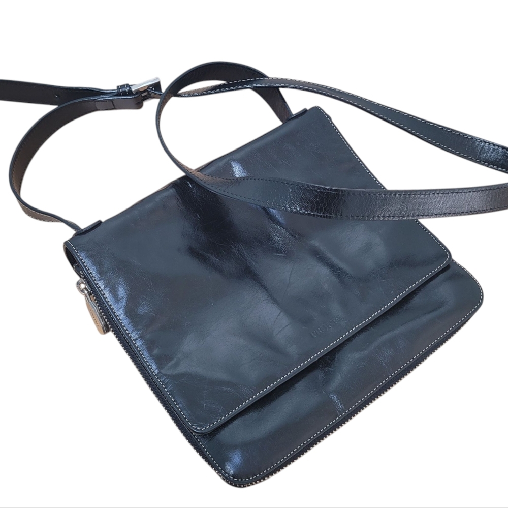 PRÜNE | Black Leather Cossbody